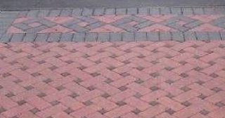 Укладка тротуарной плитки на старое бетонное основание в Павловском Посаде в октябре