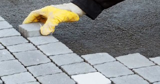 Укладка брусчатки в Павловском Посаде - цена от 813 руб. за м2 | ТротуарнаяПлитка